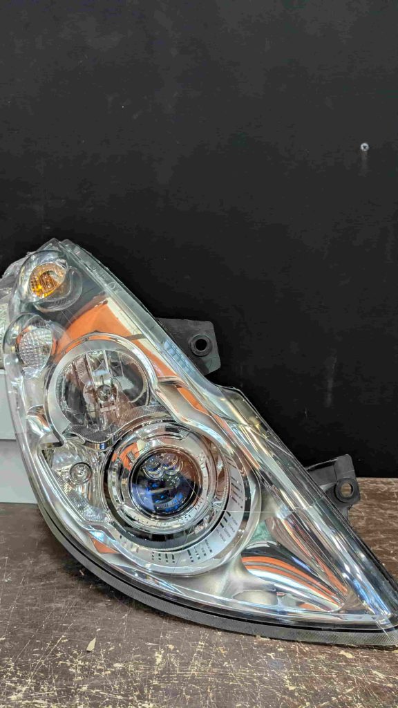 regeneracja lamp Renault Master